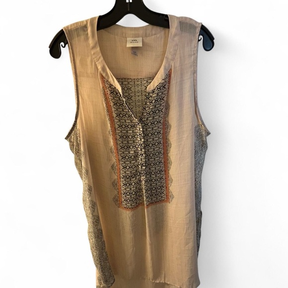 Knox Rose Tops - Knox Rose Beige and Gray Patterned Tank Top